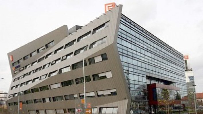 CEZ anulează licitaţia pentru construirea a două noi reactoare nucleare